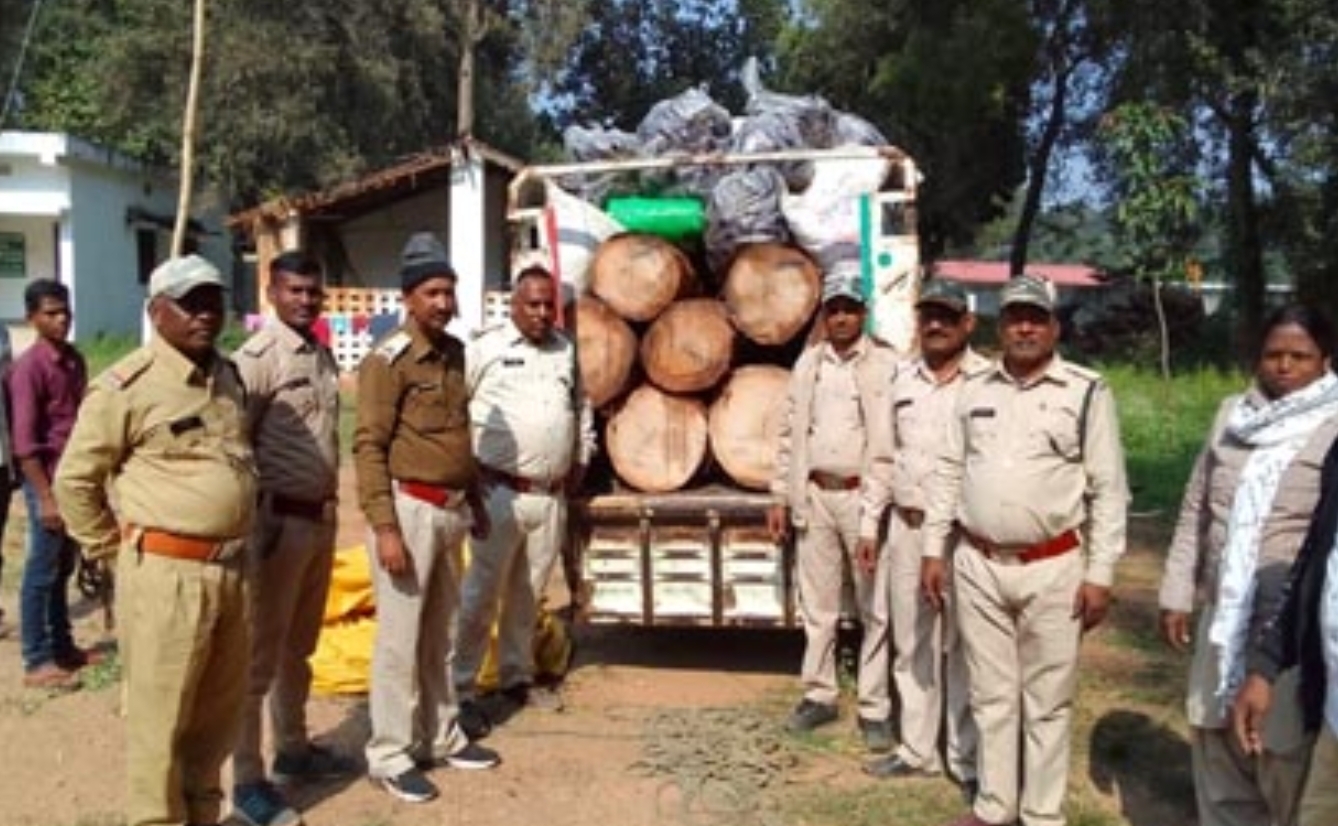 माफियाओं के हौसले बुलंद, प्रदेश की लकड़ी उत्तर प्रदेश में पकड़ाई