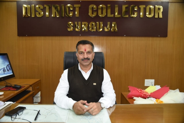 कलेक्टर ने किसान बनकर धान खरीदी केंद्र की पोल खोली