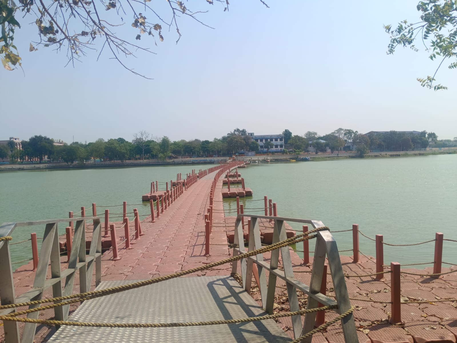 रायपुर में नवम्बर में भी गर्मी का अहसास, लेकिन जल्द होगा सर्दी का आगाज़